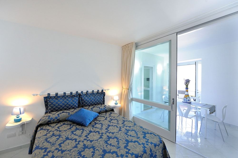 La Dolce Vita Ravello Deluxe Apartment, 1 Bedroom, Balcony, Sea View 3