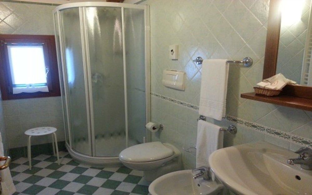 Villa Serena Agriturismo Family Room, Connecting Rooms (3 people) 2