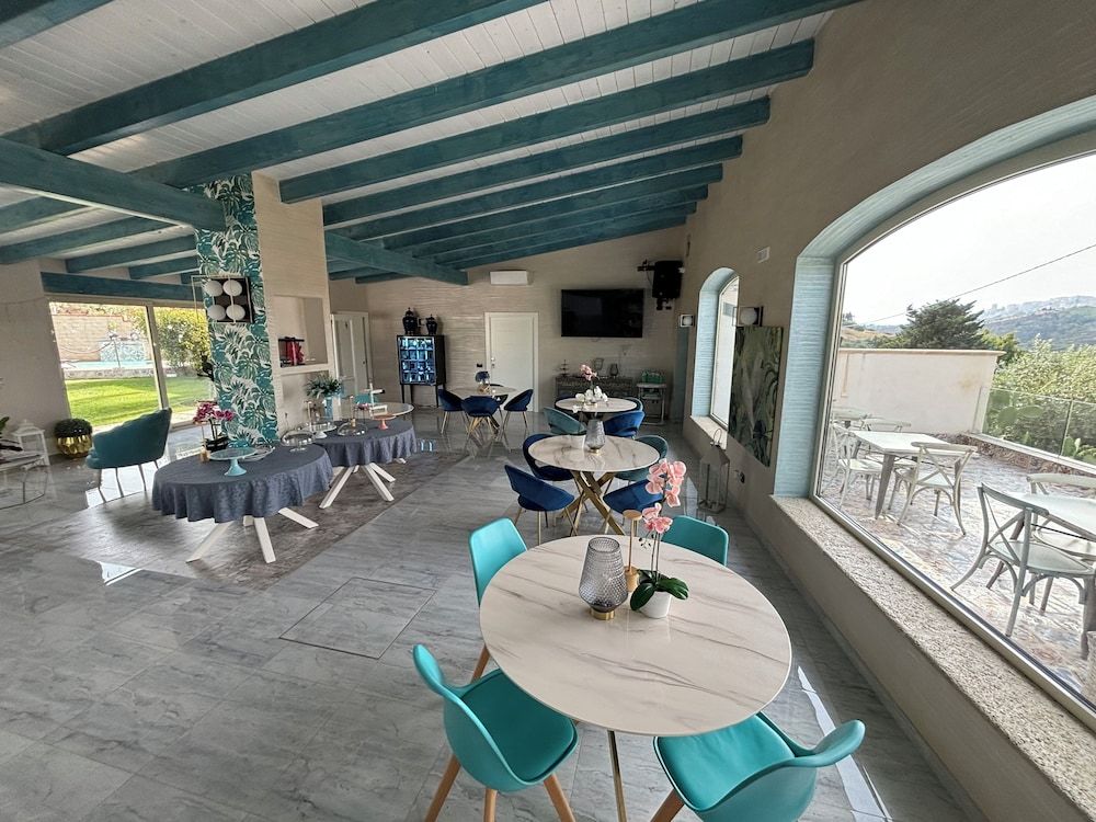 Dea Degli Ulivi House Deluxe Triple Room, Accessible, Hill View 13