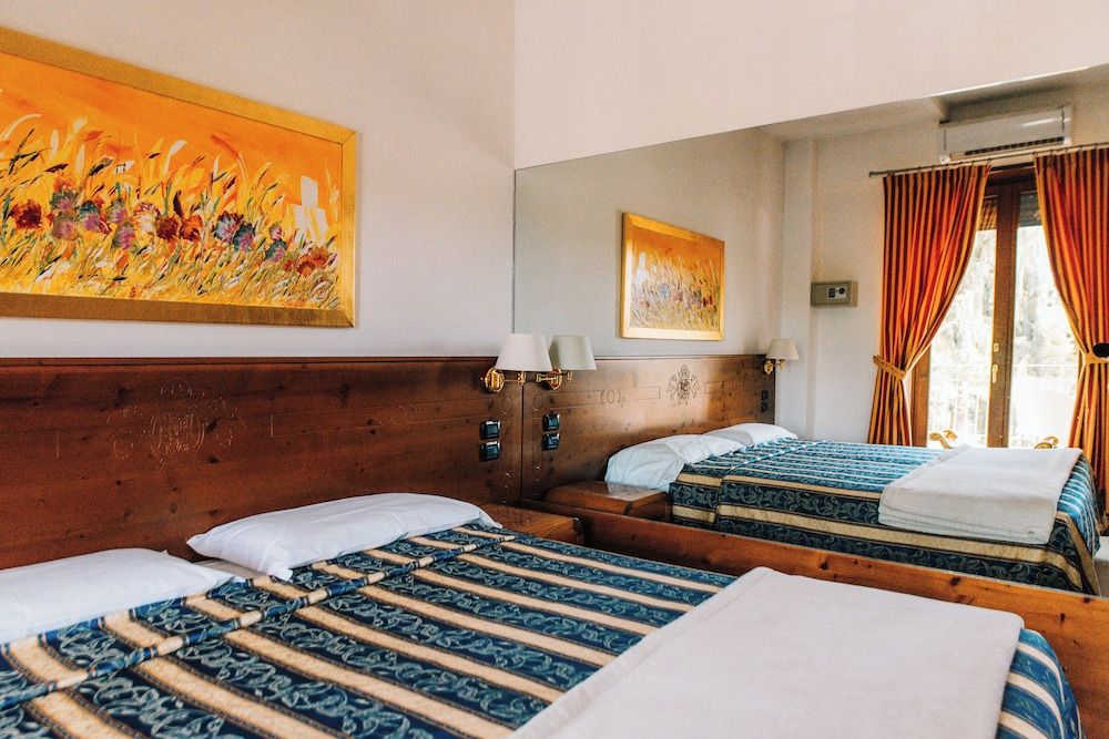 Classic Double or Twin Room, Terrace, Garden View