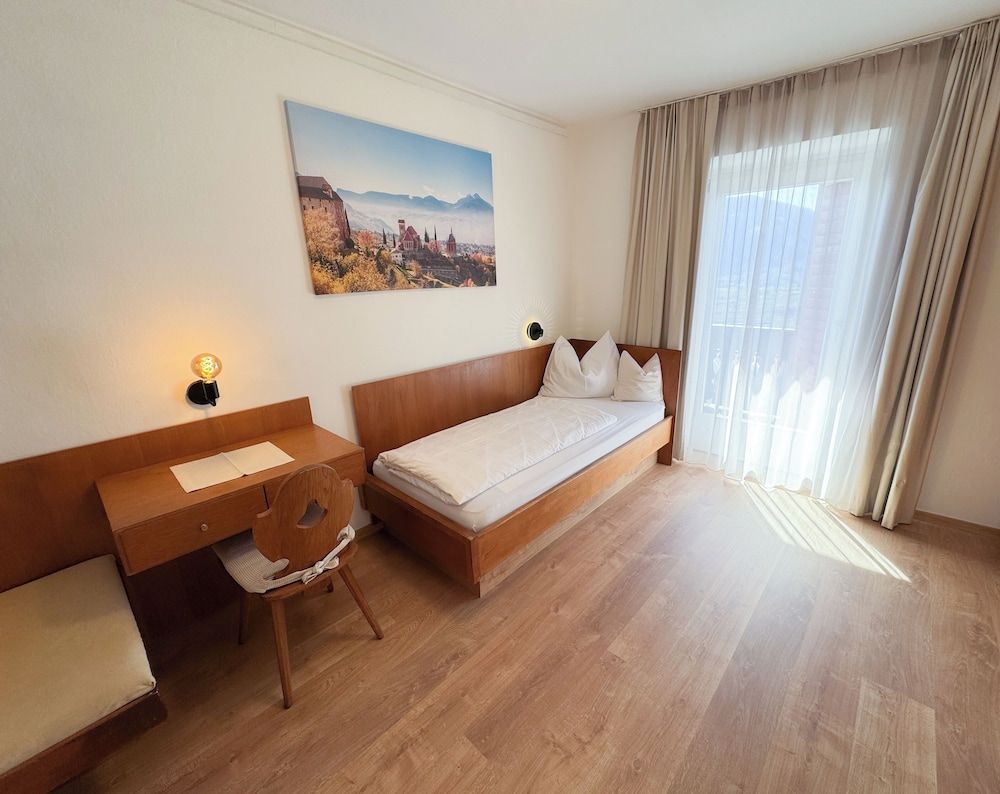 Panoramic Single Room, 1 Twin Bed, Balcony, Valley View