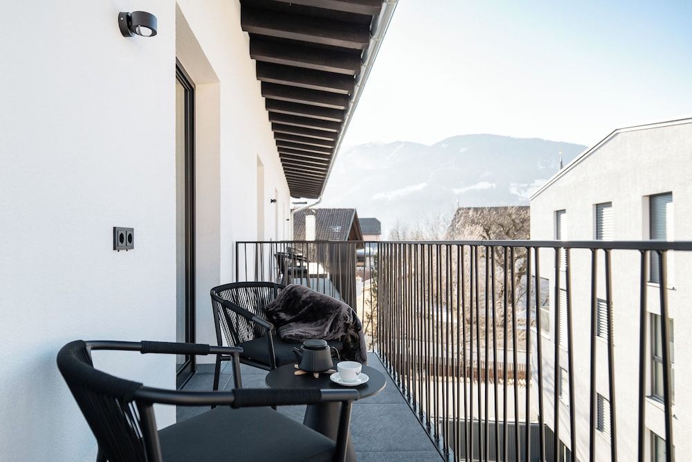 Schwarzer Adler - Concept Living SPLIT STUDIO FOR 4 BALCONY 3