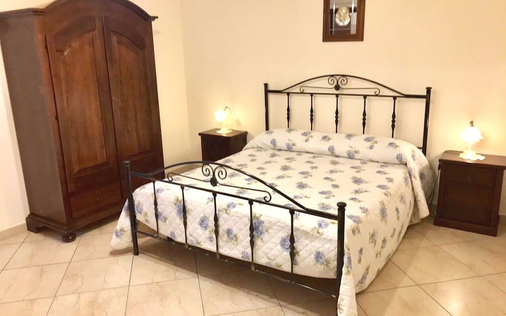 Villa Monte Serra Superior Villa, 6 Bedrooms 9