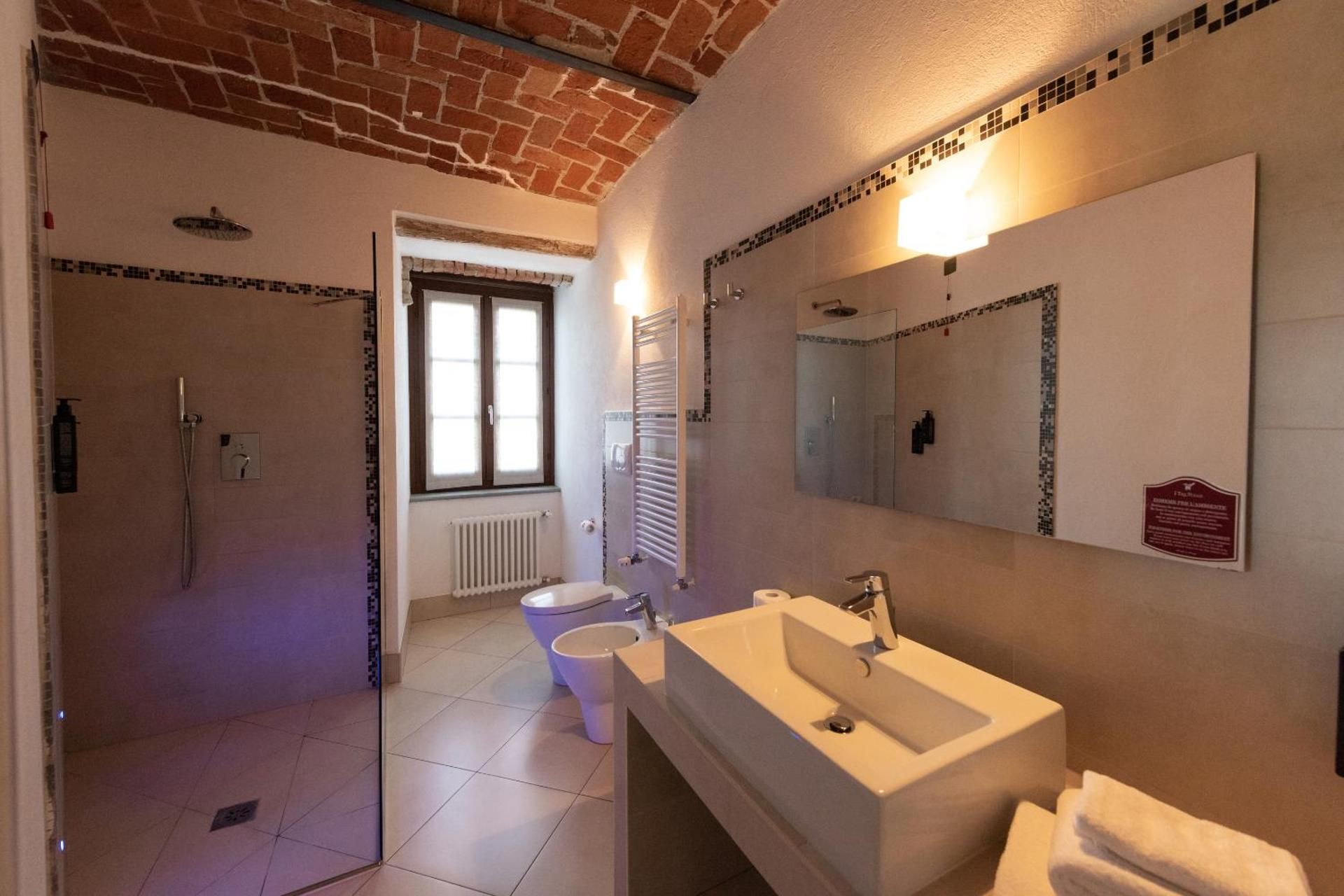 I Tre Poggi Dimora di Charme Junior Suite with Pool View 2