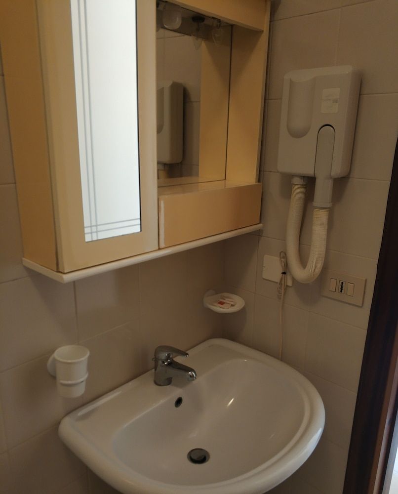 Palazzo Durante Basic Double or Twin Room, Courtyard View 3