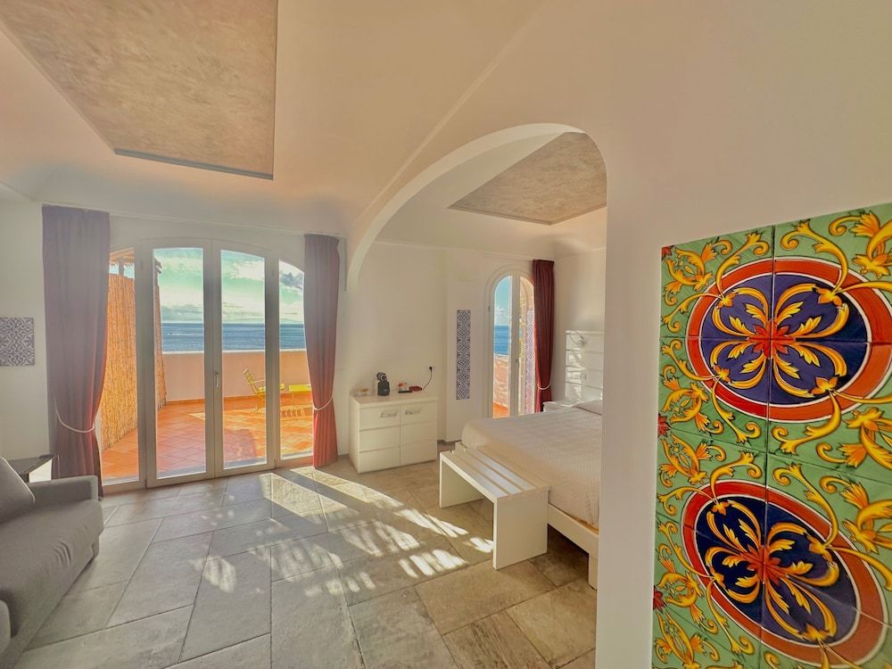 Grand Suite with Sea View Terrace