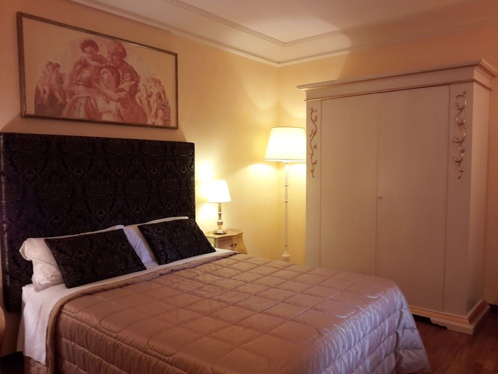Castello Izzalini Todi Resort Apartment, 2 Bedrooms 5