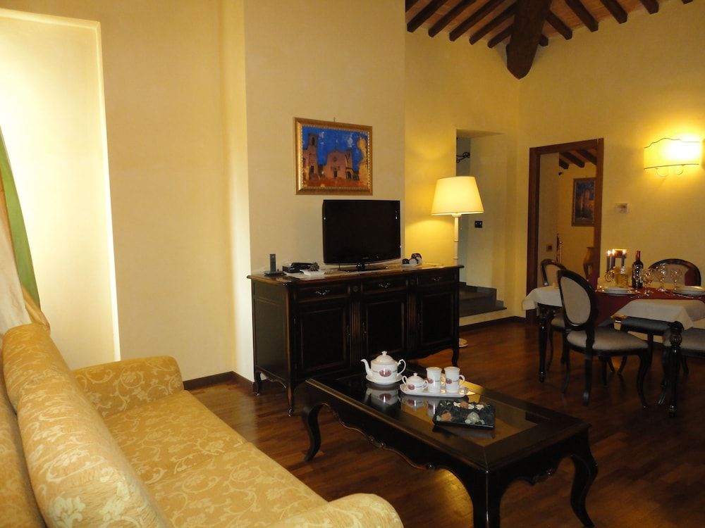 Castello Izzalini Todi Resort Superior Apartment, 2 Bedrooms 11