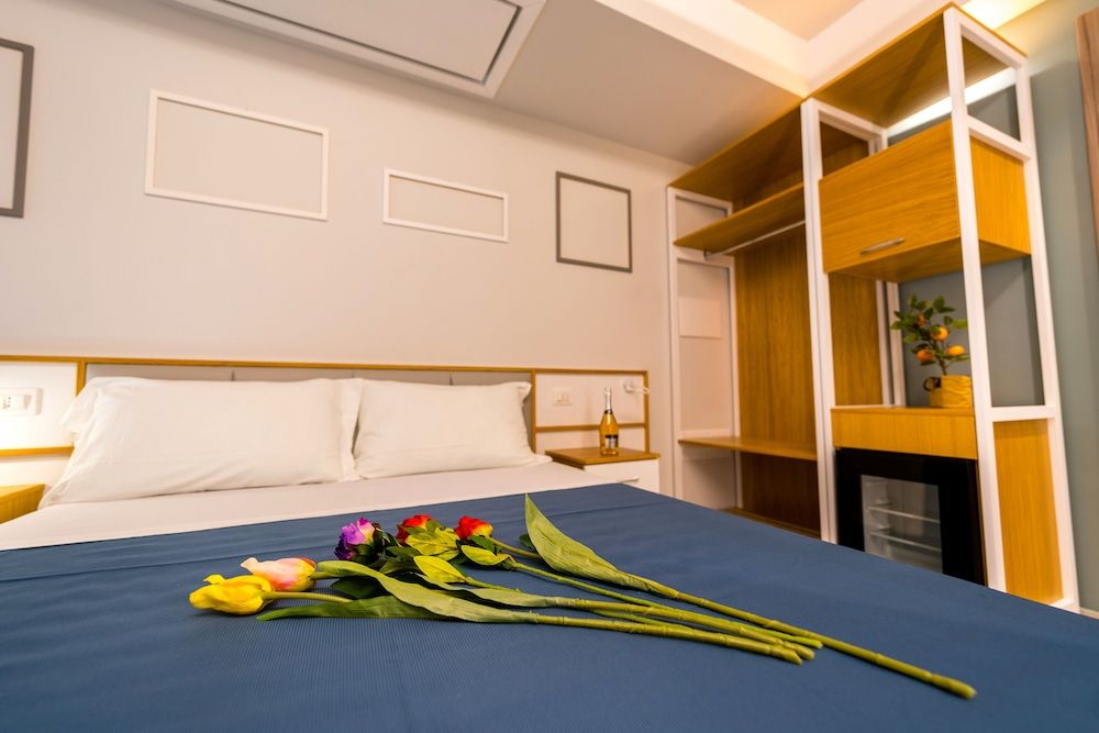 Eliseo Palace Tropea Standard Room 5