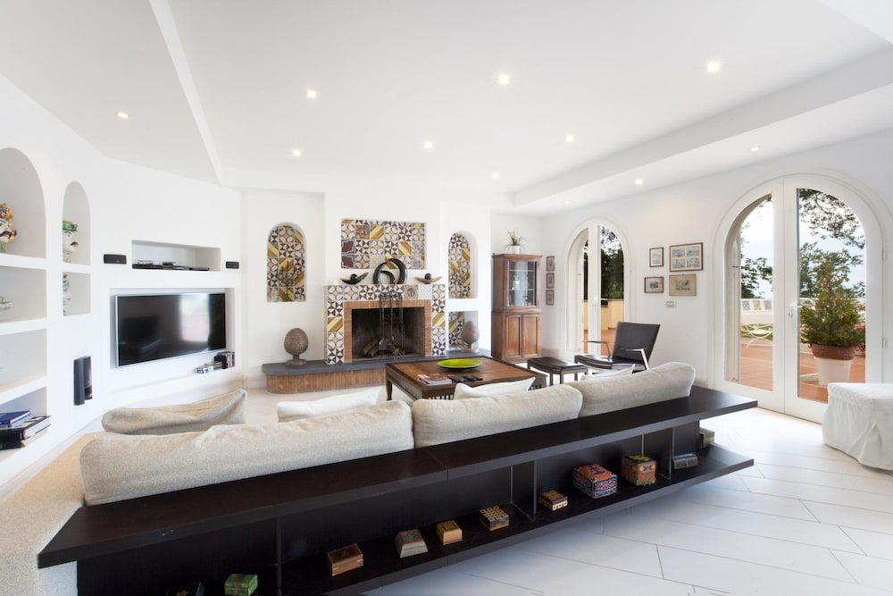 Villa, Smoking