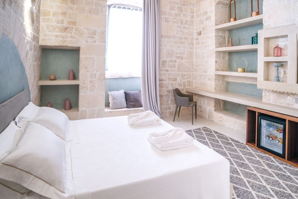 Vico Bianco Raro Rooms Collections Deluxe Room, 1 Bedroom 5