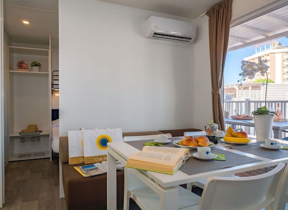 Club Del Sole Tenuta Primero Grado Family Collection Superior Mobile Home (Pet Friendly) 4