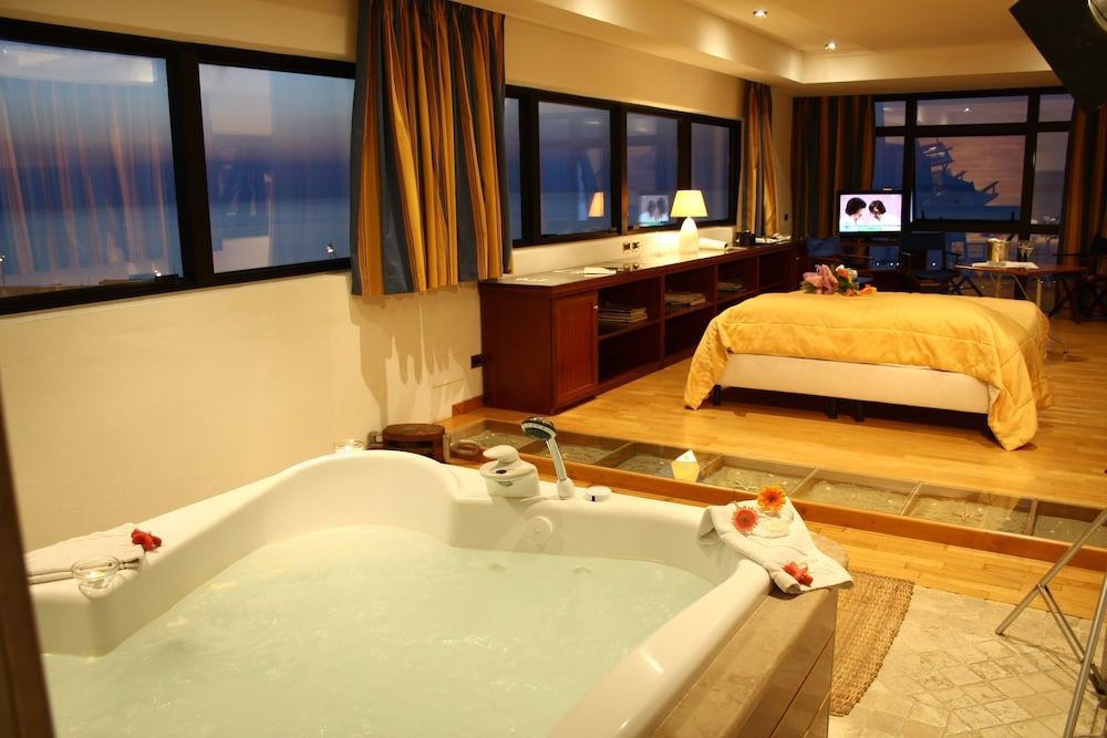 Bellavista Club - Caroli Hotels Executive Suite, Sea View 2