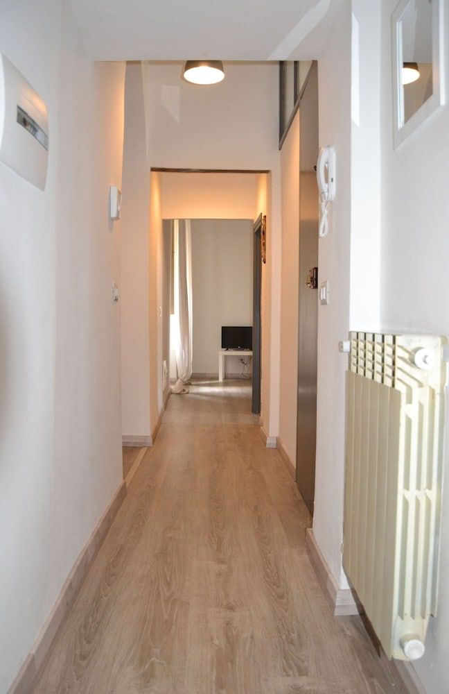 Very Central Apartment, a few Steps From the Duomo and the Theatre, With Balcony
