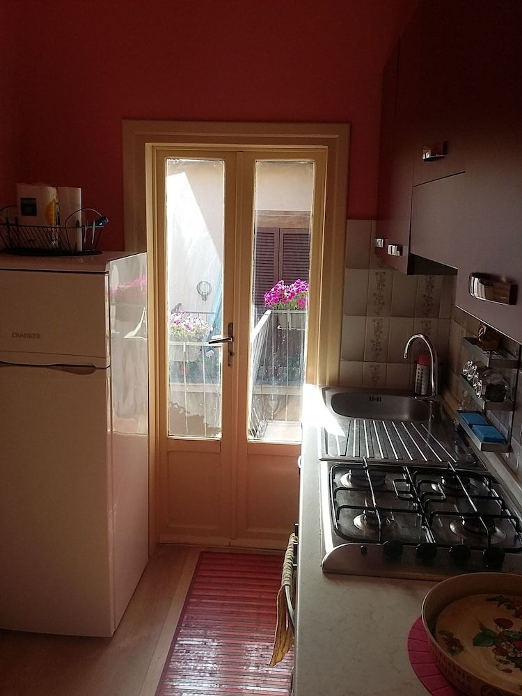 Very Central Apartment, a few Steps From the Duomo and the Theatre, With Balcony Apartment, 2 Bedrooms, Smoking, Balcony 23