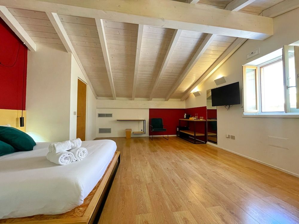 Via del Centro Exclusive Room 3