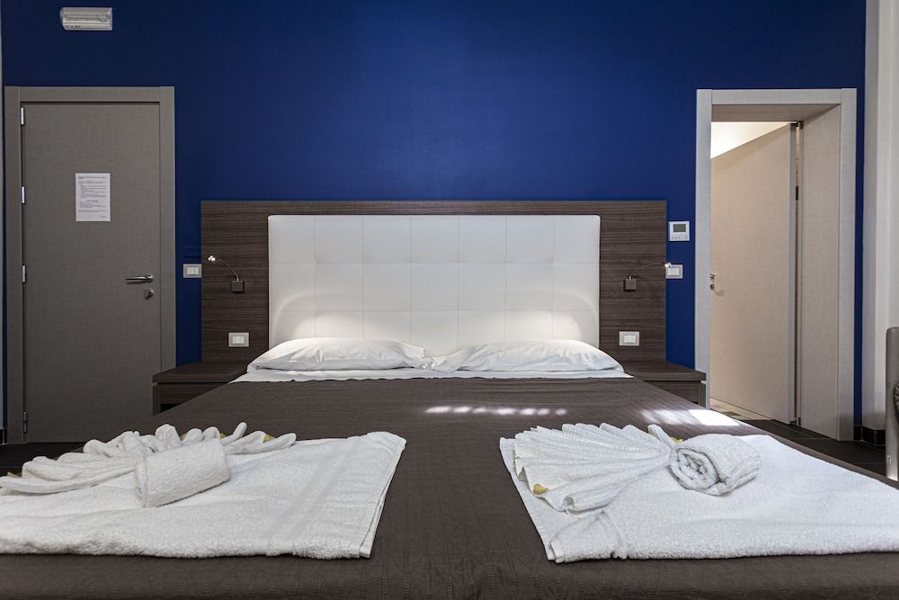 Hotel Don Giovanni 1943 Superior Room 4