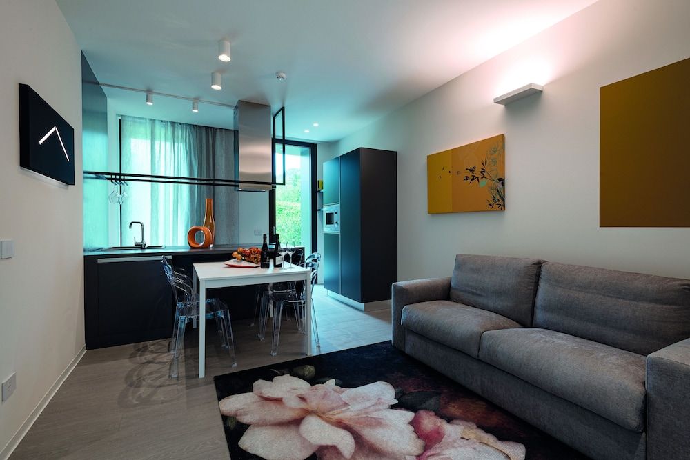 Progress Country & Wine House Luxury Condo 2