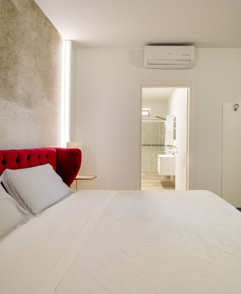 MILLE SUITE GARDEN Deluxe Double or Twin Room 2