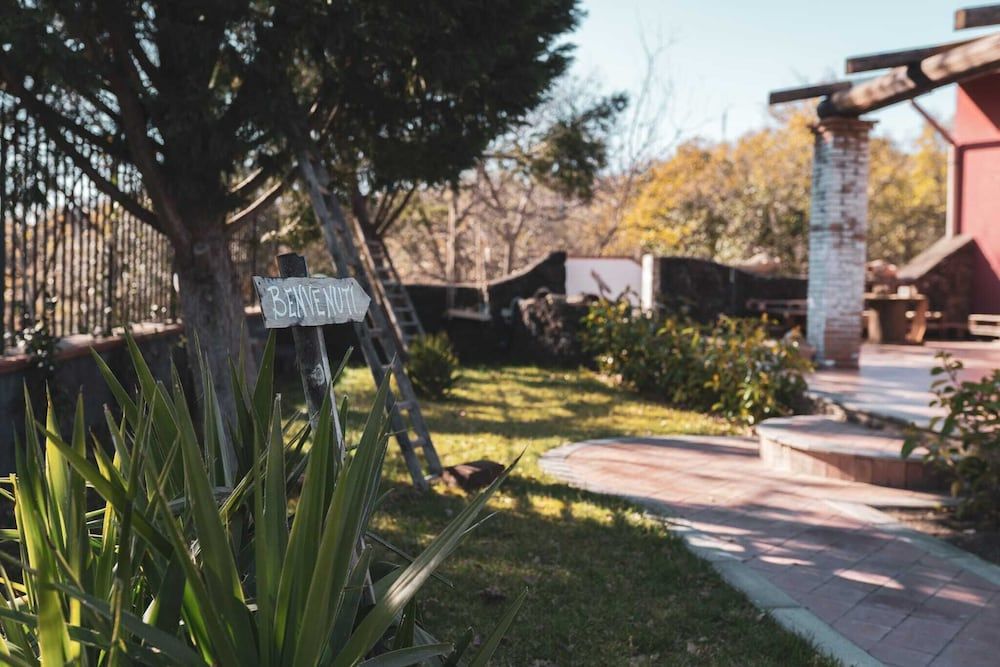 " il Rifugio di Aitna "