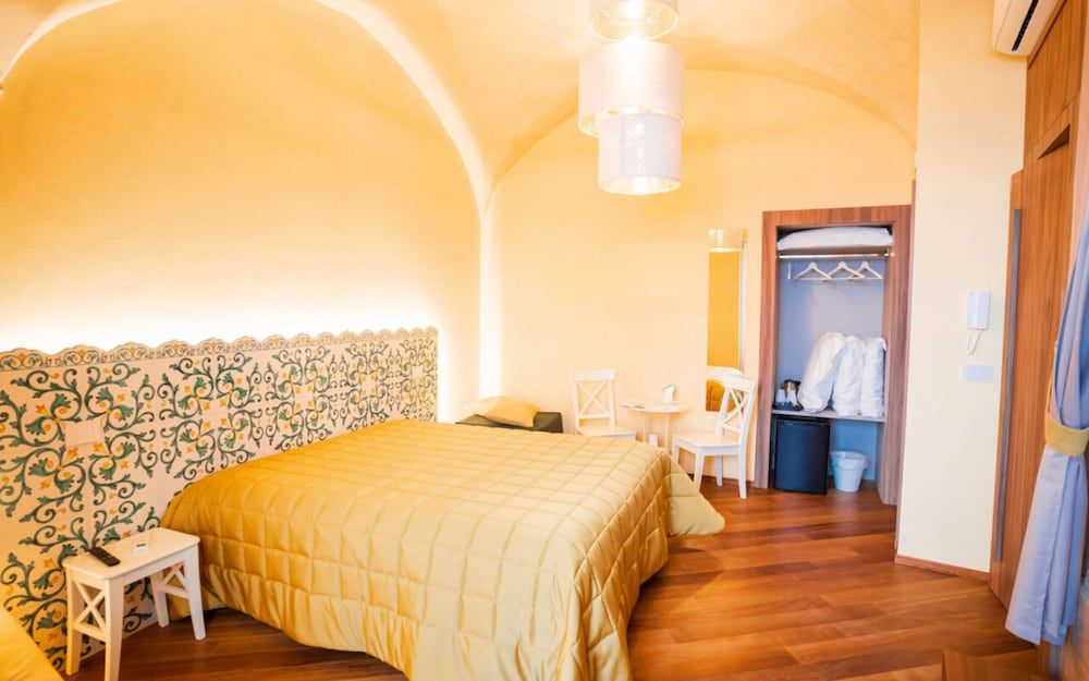 Grantò B&B Classic Suite 6