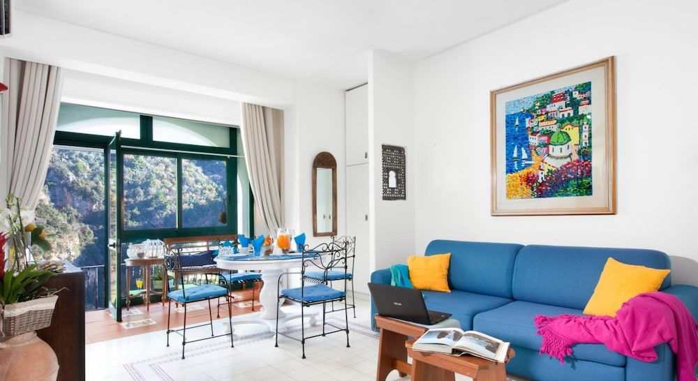 Relaxing Positano in Positano Apartment, Smoking 50