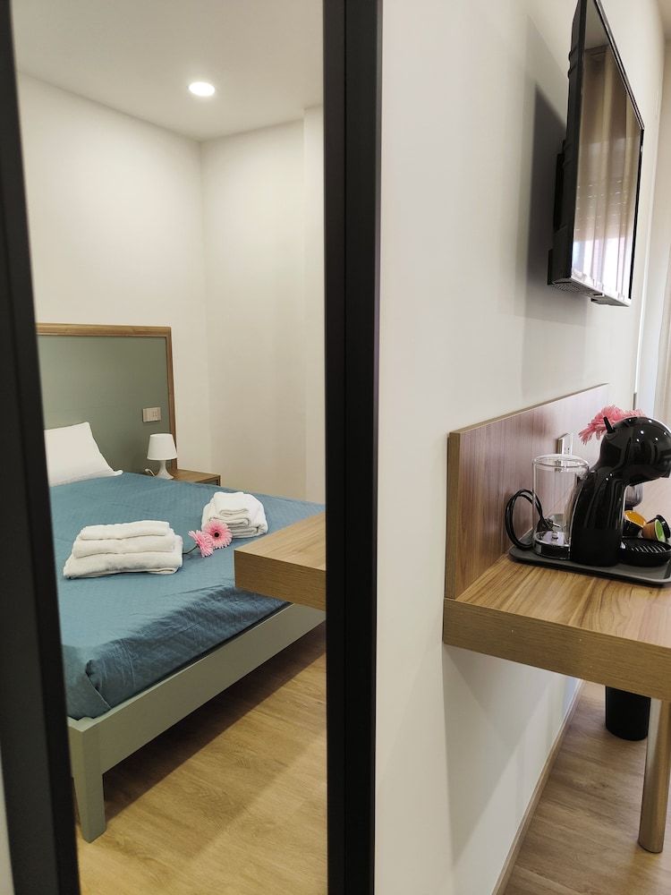 Rosa Rooms Pompei (Affittacamere professionale) Basic Double or Twin Room 7