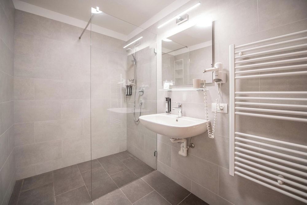 Hotel Lago della Creta Panoramic Double Room 5