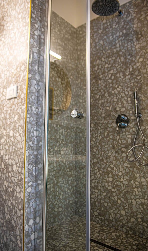 U'Panare Mario Costa, 1 queen bed 10