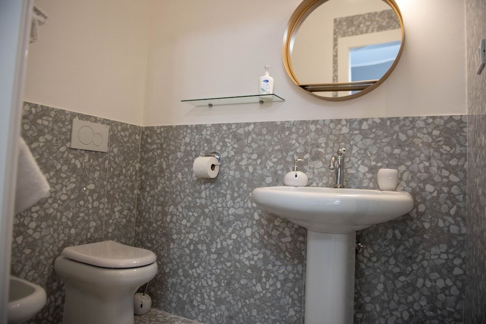 U'Panare Mario Costa, 1 queen bed 11