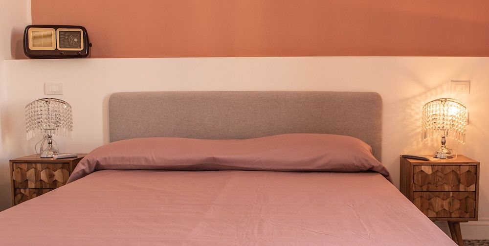 U'Panare Anna Fougez, 1 queen bed 6