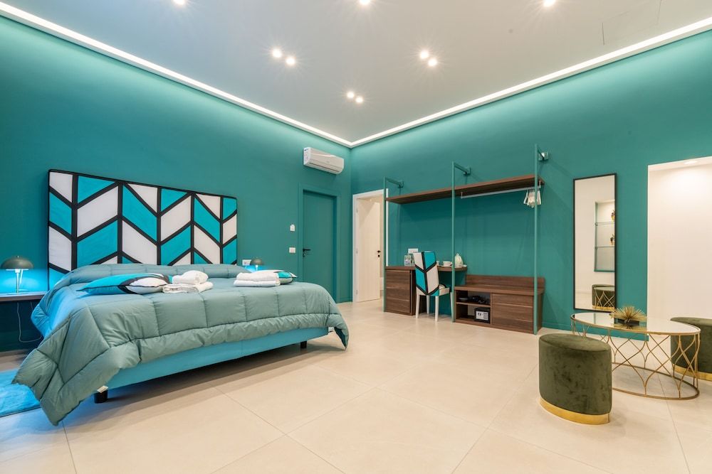 Fran City Suite