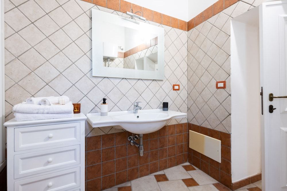 Don Pedro 53 Basic Room 8