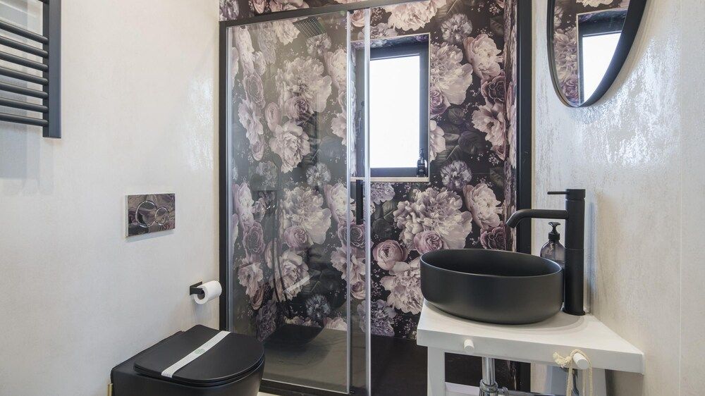 Welcomely - Light Room Vista Citt - Aznavour Studio 25