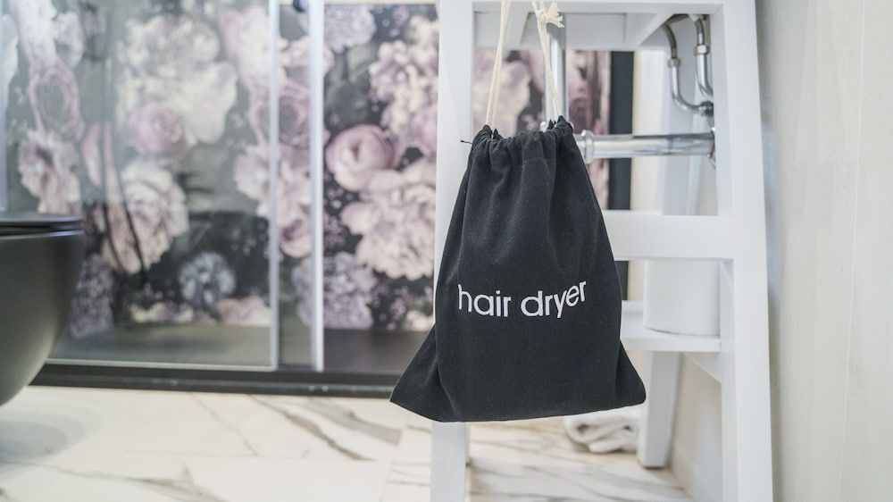 Welcomely - Light Room Vista Citt - Aznavour Studio 27