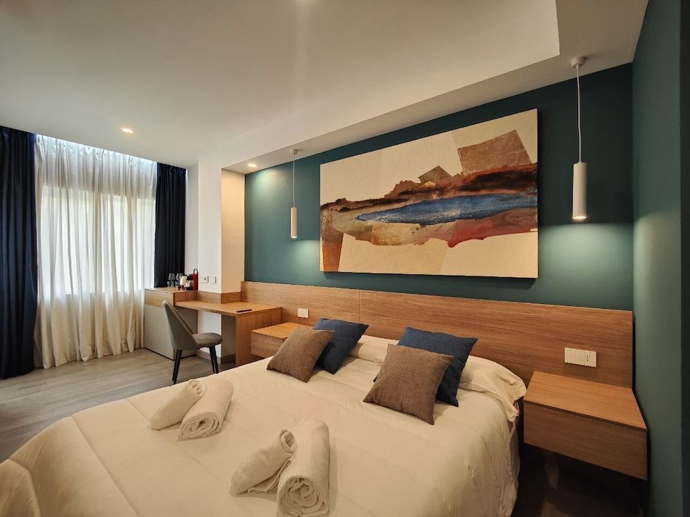 Carducci Art Guesthouse Design Double Room 5