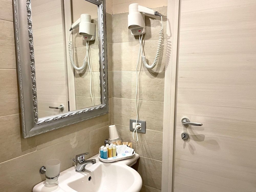 Residenza Donna Peppina Tropea Standard Room 8