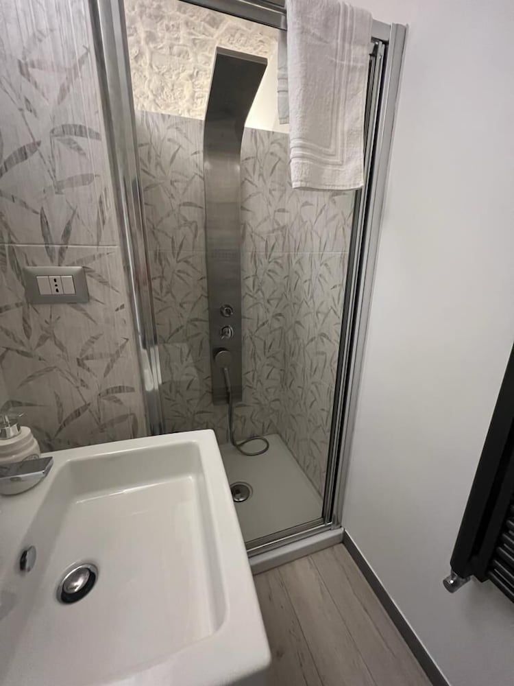 Luxury Room Cassese Camere Mirea 5