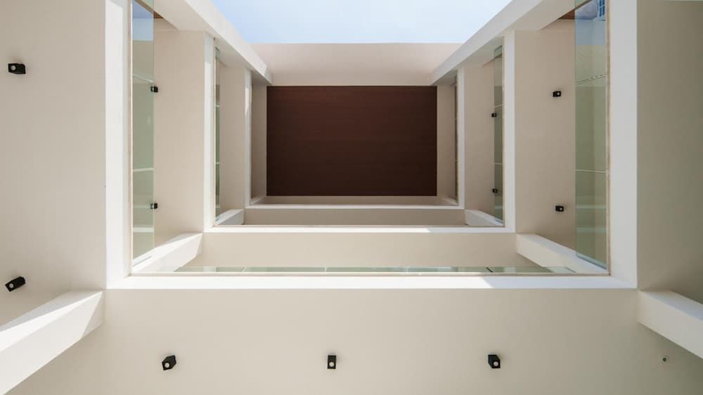 Welcomely - Deluxe Room - Frank Sinatra Studio 30