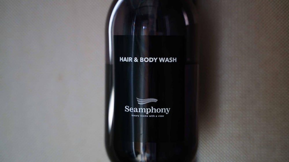 Welcomely - Deluxe Room - Frank Sinatra Studio 33