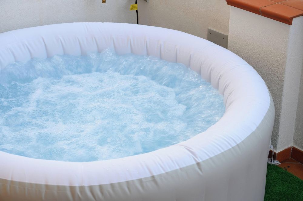 B&B La Rosa Deluxe Room, Hot Tub, Garden View 7