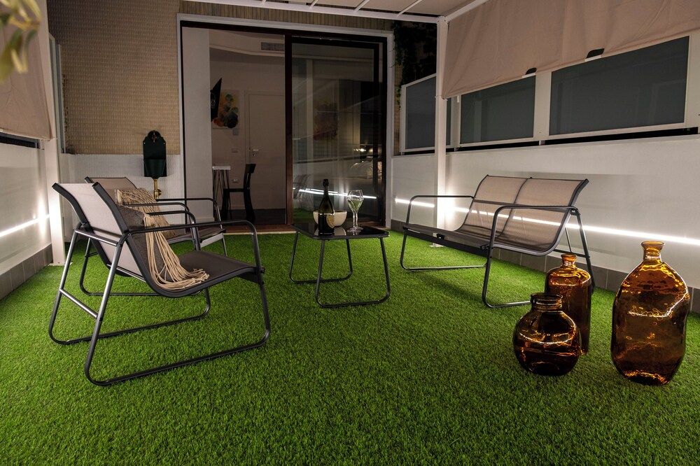 Enjoy Living Deluxe Double Room 3