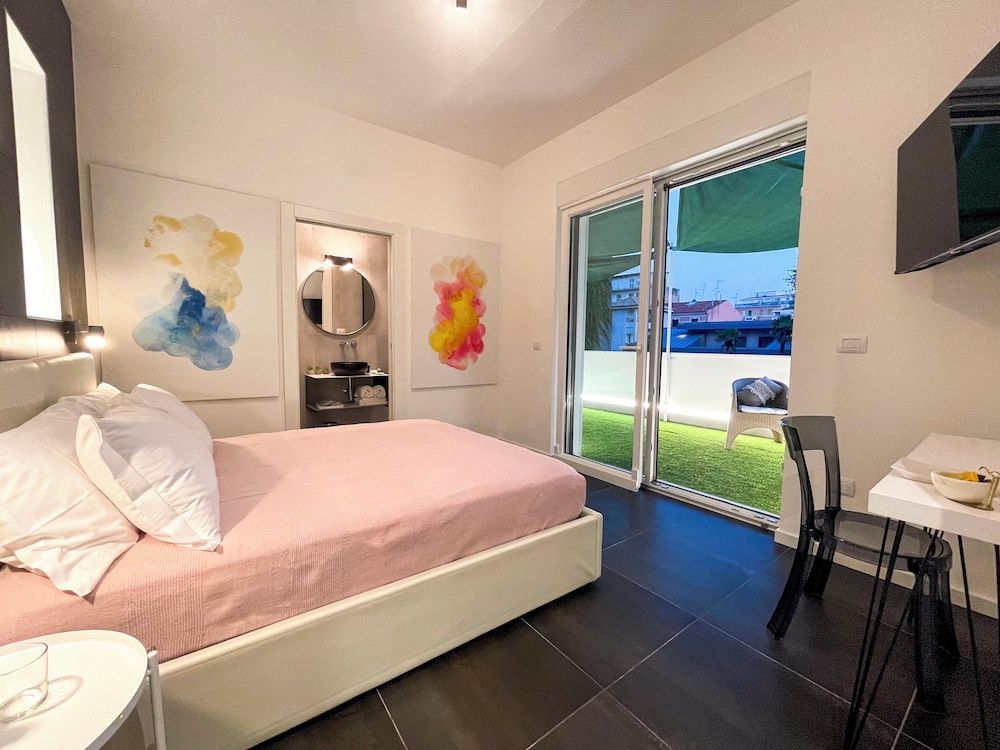 Enjoy Living Double Room 5