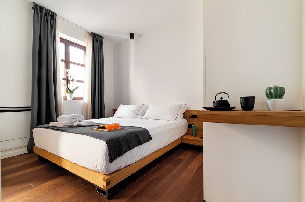 Arringo - Stay comfy Deluxe Room 10