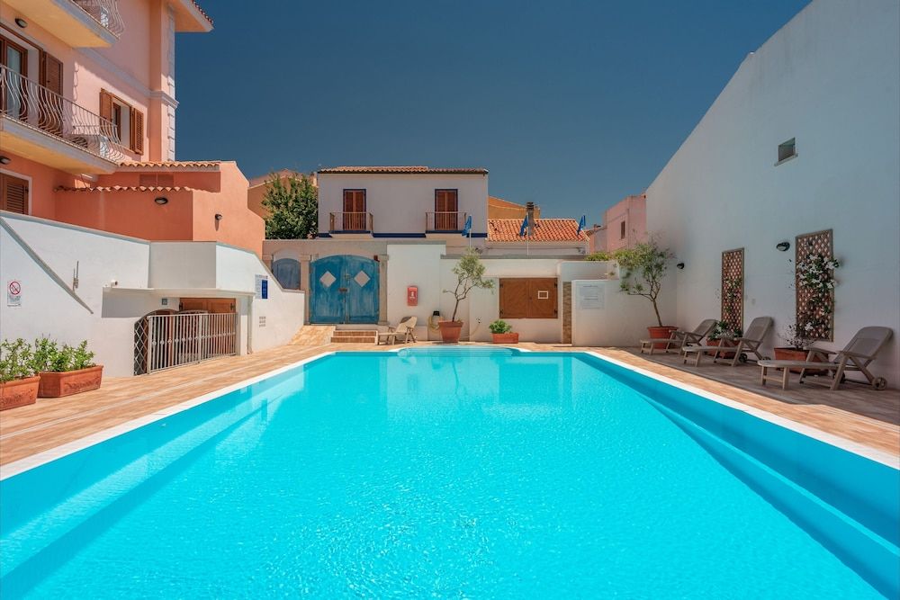 Apartment, Multiple Bedrooms, Balcony