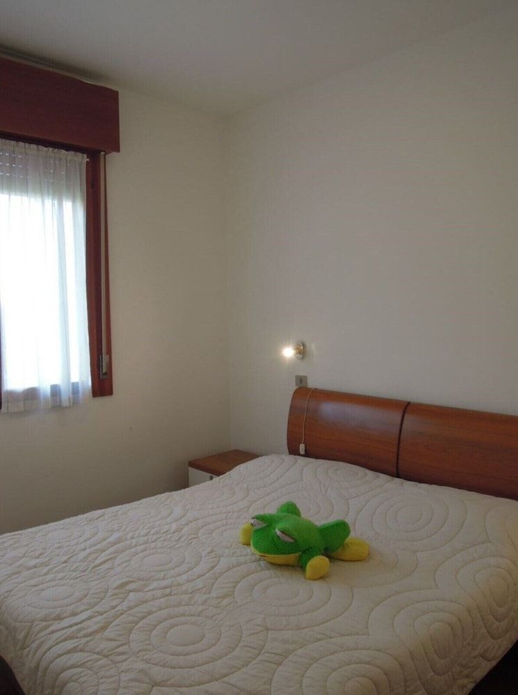 Apartment, 2 Bedrooms, Patio, Garden View