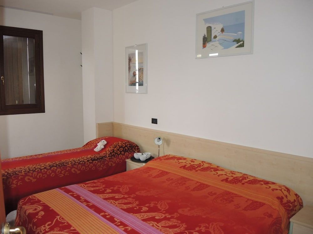 Apartment, 3 Bedrooms, Balcony, Garden View