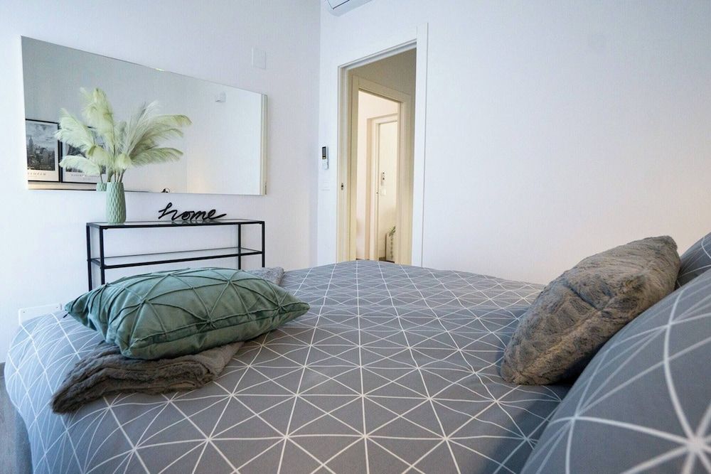 Charming and Modern Three-bedroom Apartment in the Heart of the City of Asti Apartment, 2 Bedrooms, Balcony, City View 7