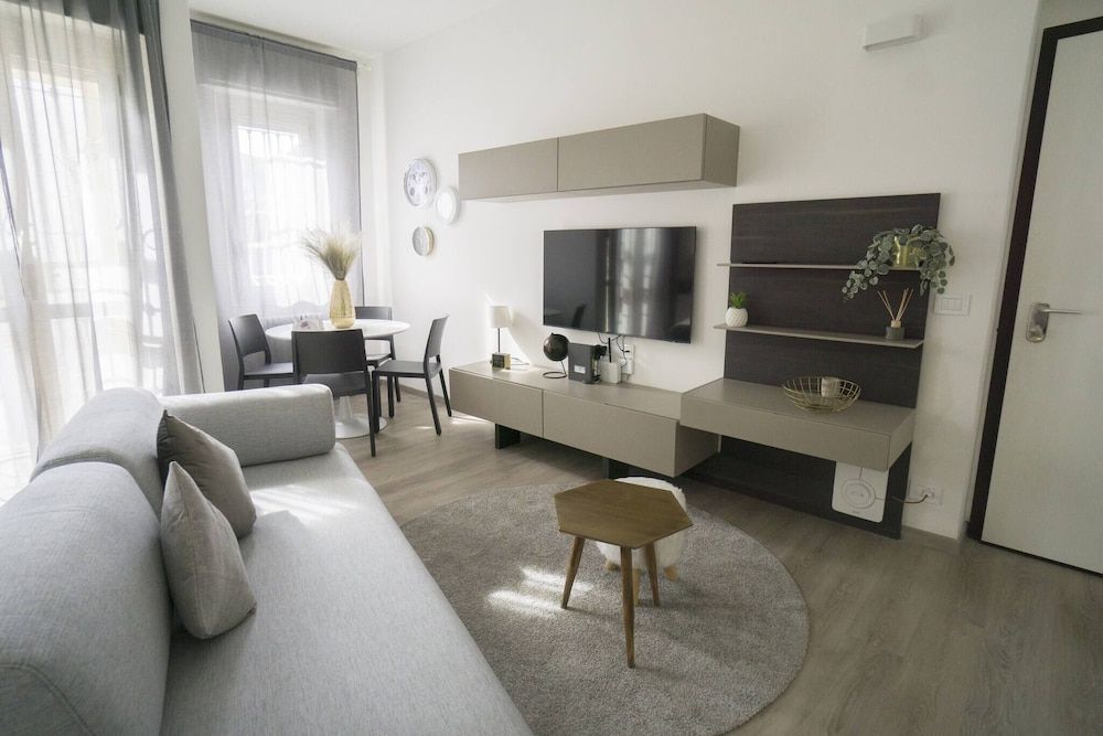 Charming and Modern Three-bedroom Apartment in the Heart of the City of Asti Apartment, 2 Bedrooms, Balcony, City View 11
