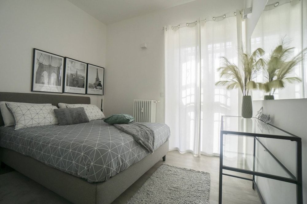 Charming and Modern Three-bedroom Apartment in the Heart of the City of Asti Apartment, 2 Bedrooms, Balcony, City View 4
